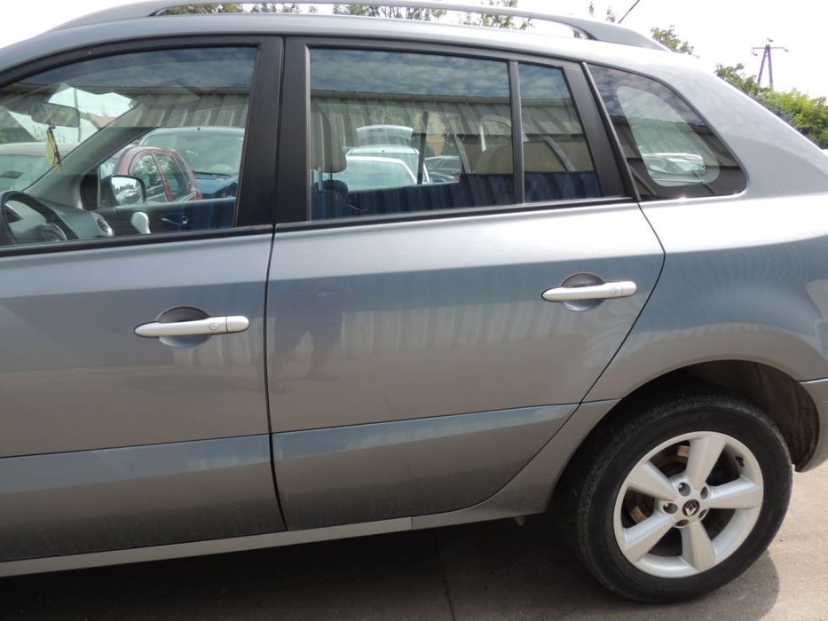 Drzwi lewy tył Renault KOLEOS 4x4 '08