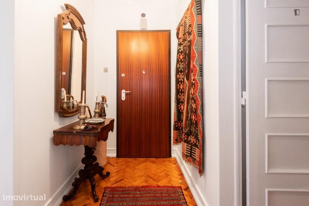 Quarto - localizado em Penha de França Lisbon