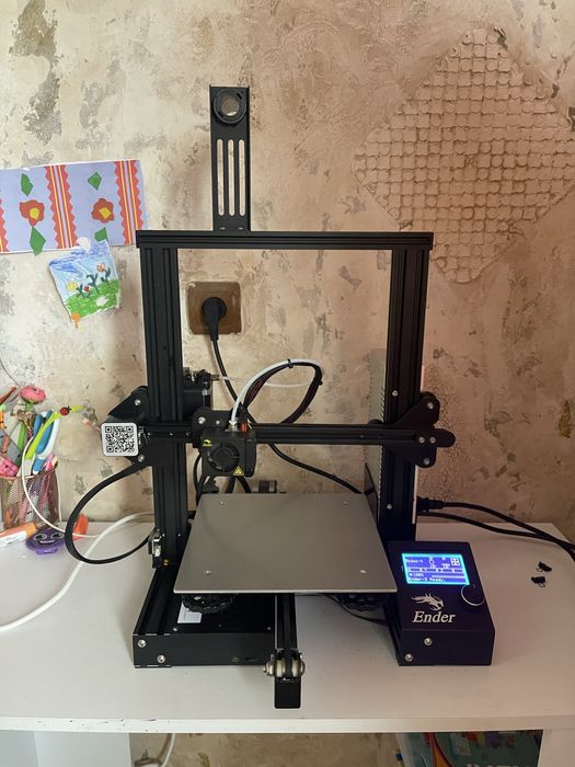 Продам 3D принтер Ender-3