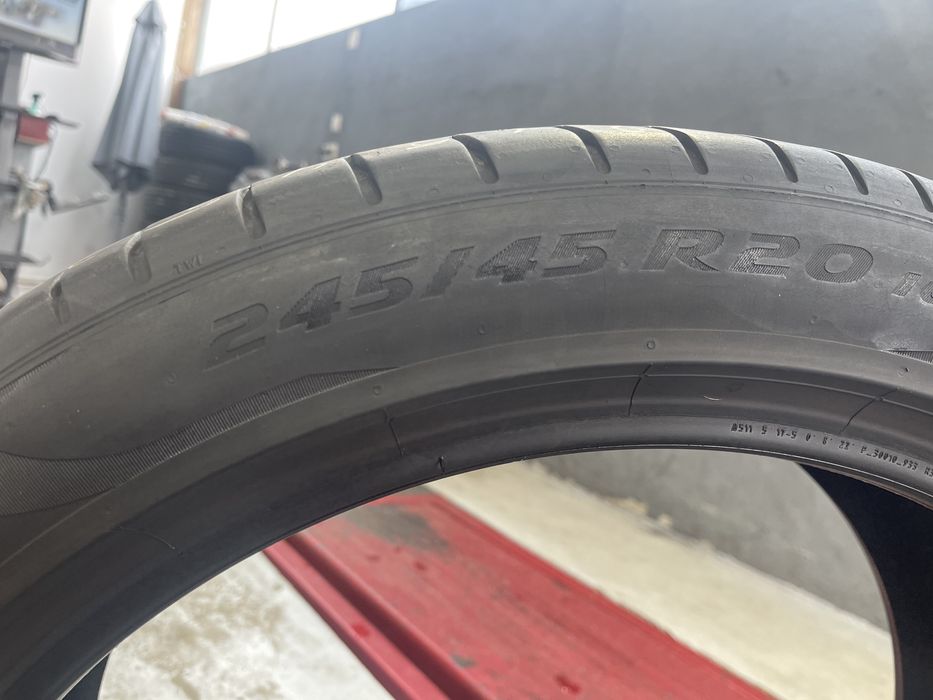 Pneus 245-45r20 Pirelli como novos
