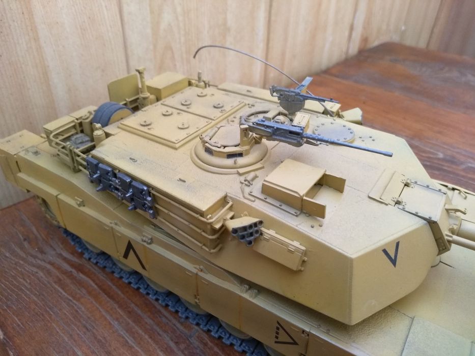 Масштабная модель 1:35 танка Абрамс