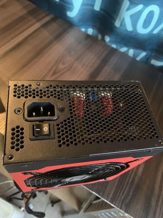 Блок живлення до компютера