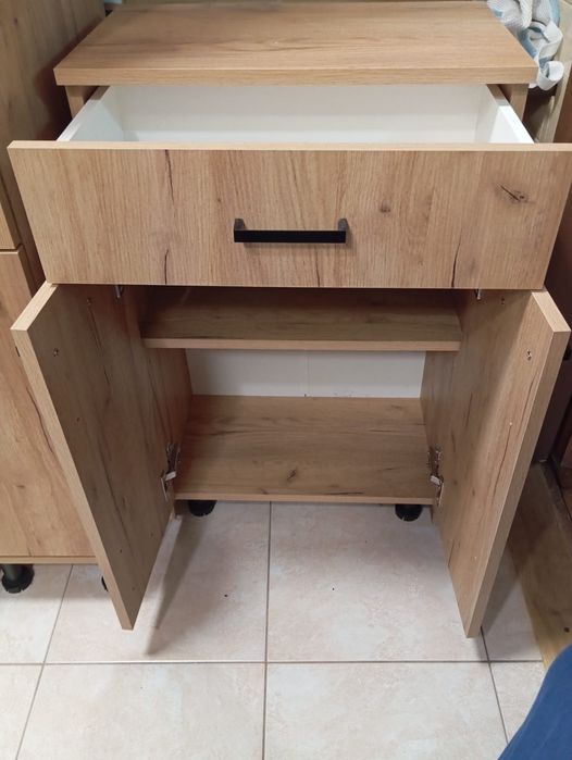 Komoda szuflada i półki