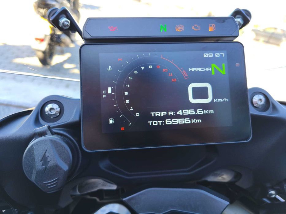 Benelli TRK 702 Touring