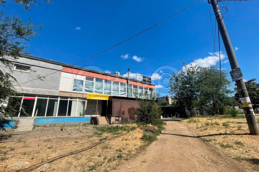 Оренда магазину вул.Космонавтів, р-н "Вечірній"