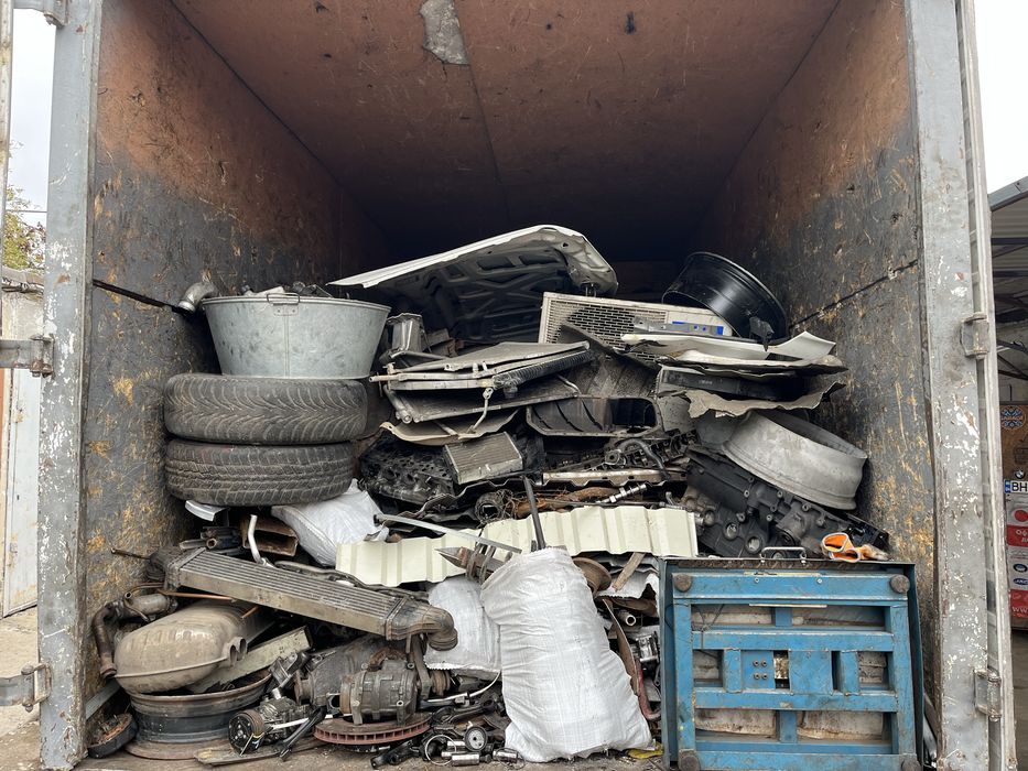 Сомавывоз ! Прием металолома ! Лом,металл,цветной,макулатура,архив,акб