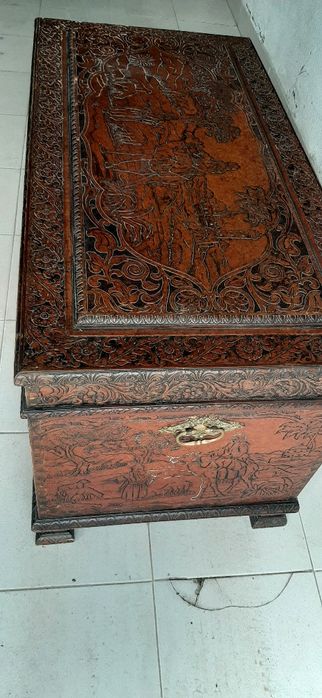 Arca baú de madeira grande antigo/ vintage