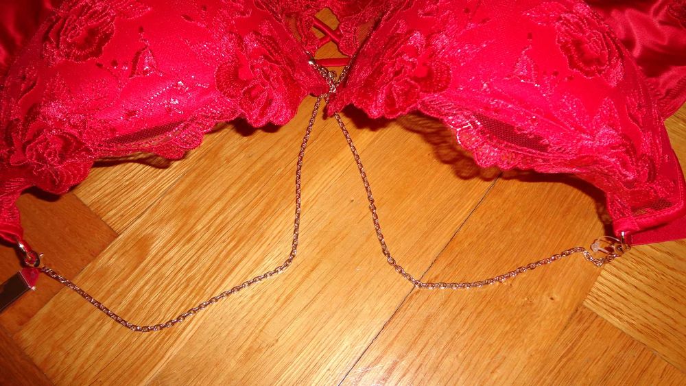 Biustonosz Viva Couture 85E push up nowy, paski,strapsy,śliczny