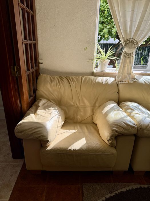 Conjunto de Sofás em Pele Verdadeira – 4 Peças