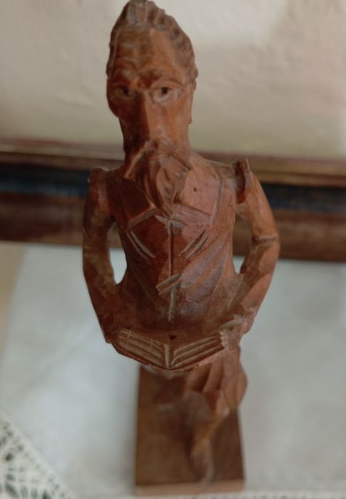 Escultura de madeira de Don Quixote, uma peça vintage e  artesanal.