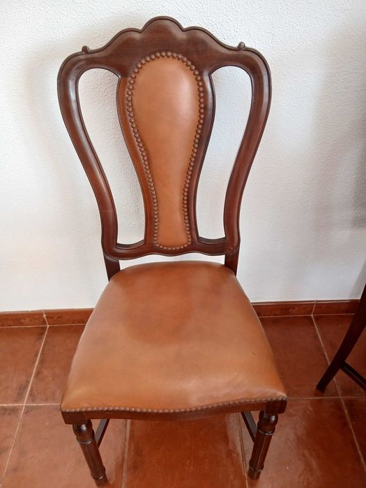 Mobília Vintage muito bem estimada