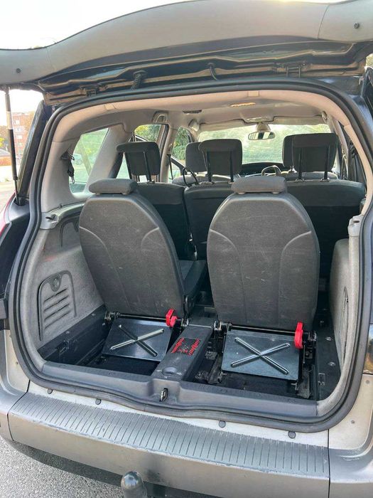 Renault Grand Scenik 2 1.9 DCI