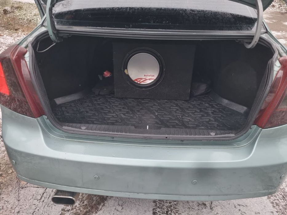 Продам лачети 1.8автомат