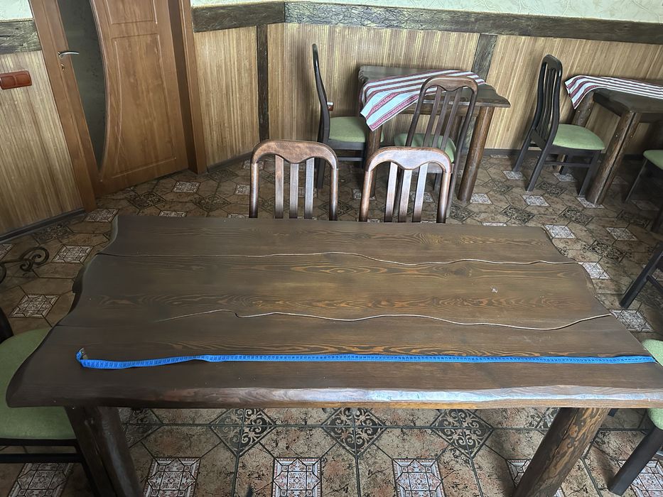 Дереʼяний стіл для дому, тераси