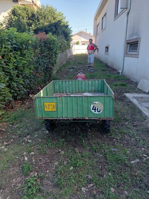 Mota antiga de 3 rodas