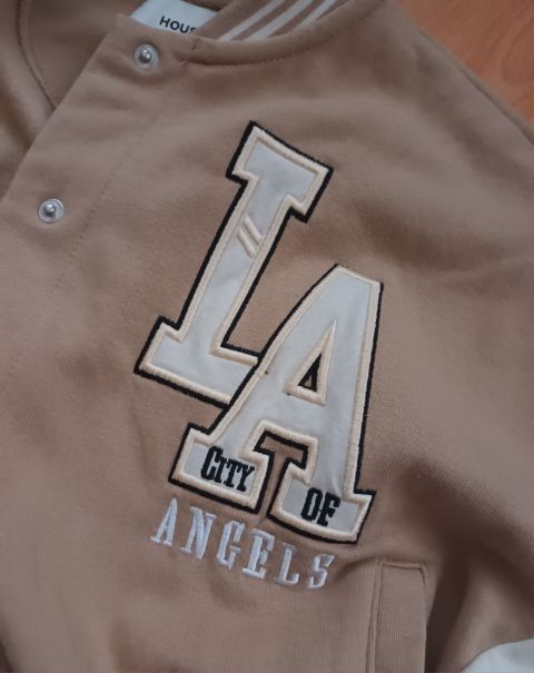 Oddam Bluzę bomberka krótka stan idealny - House