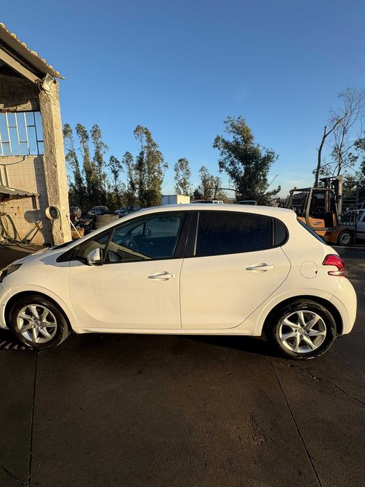Peugeot 208 1.6HDi