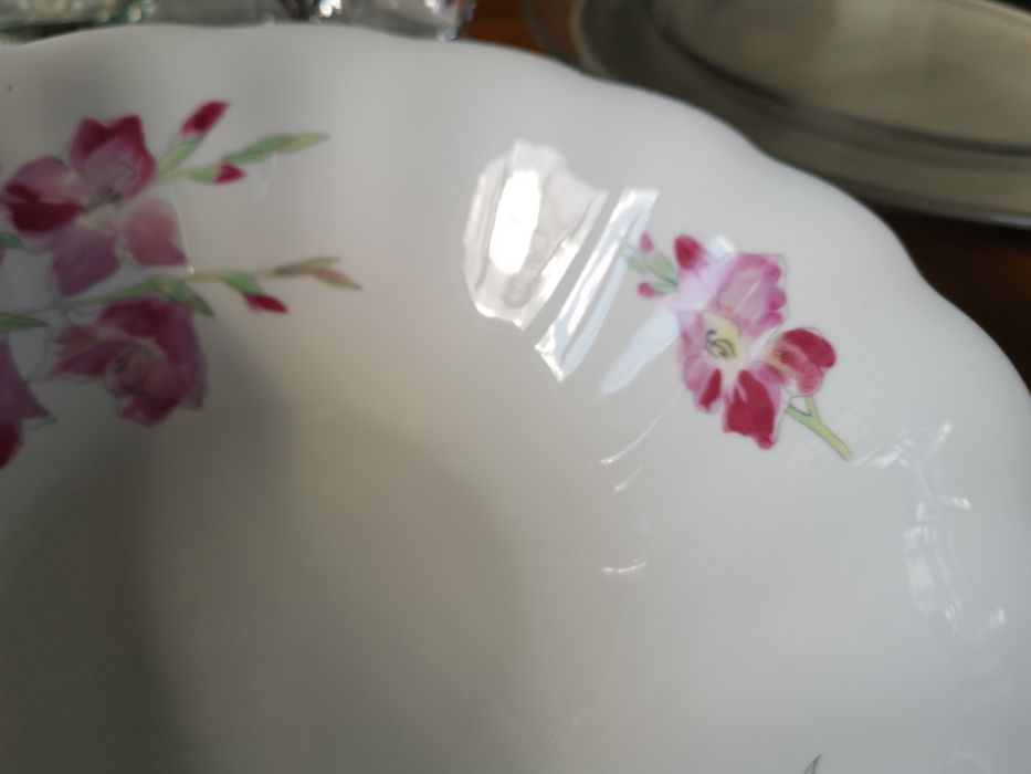 3 miski porcelanowe śr. 23 cm