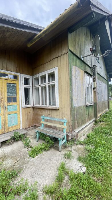 Продається деревяний будинок .Гори.Річка .Скелі Довбуша