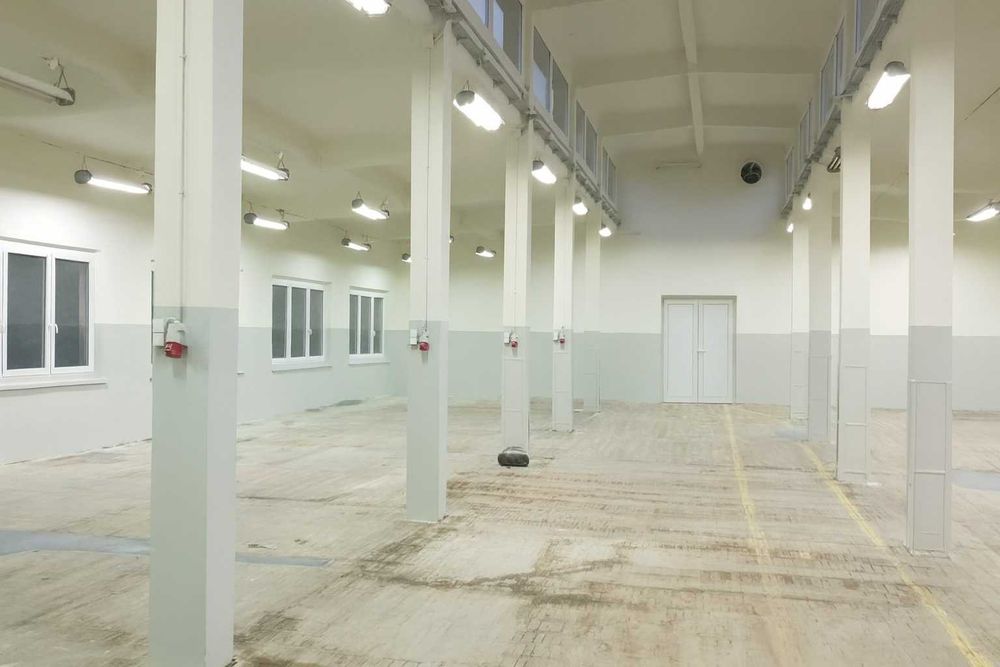 Hala - 433,49 m2 + 2 biura + pom. socjalne + toalety- wolne od 02/2026