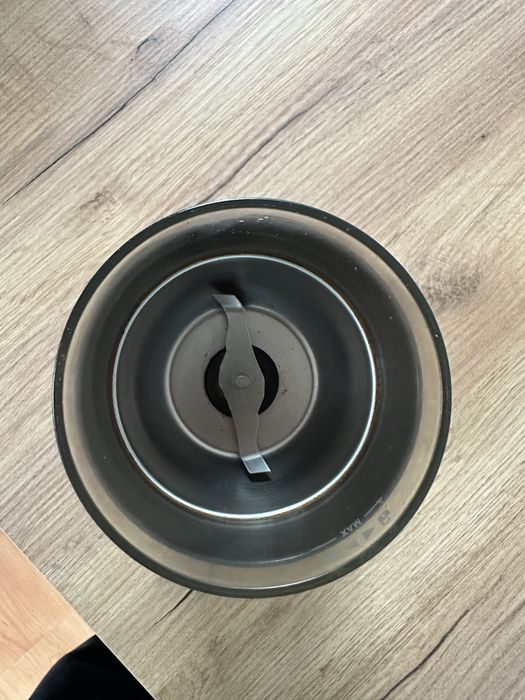 Moinho de café delonghi