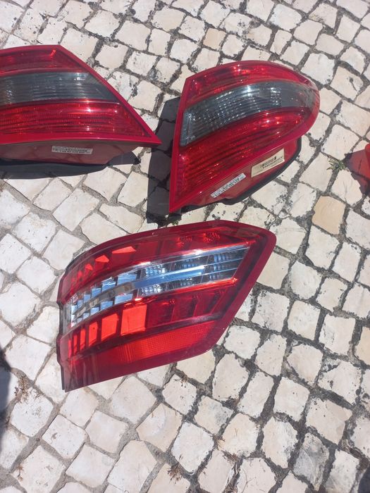 Mercedes benz farolim stop esquerdo e direito