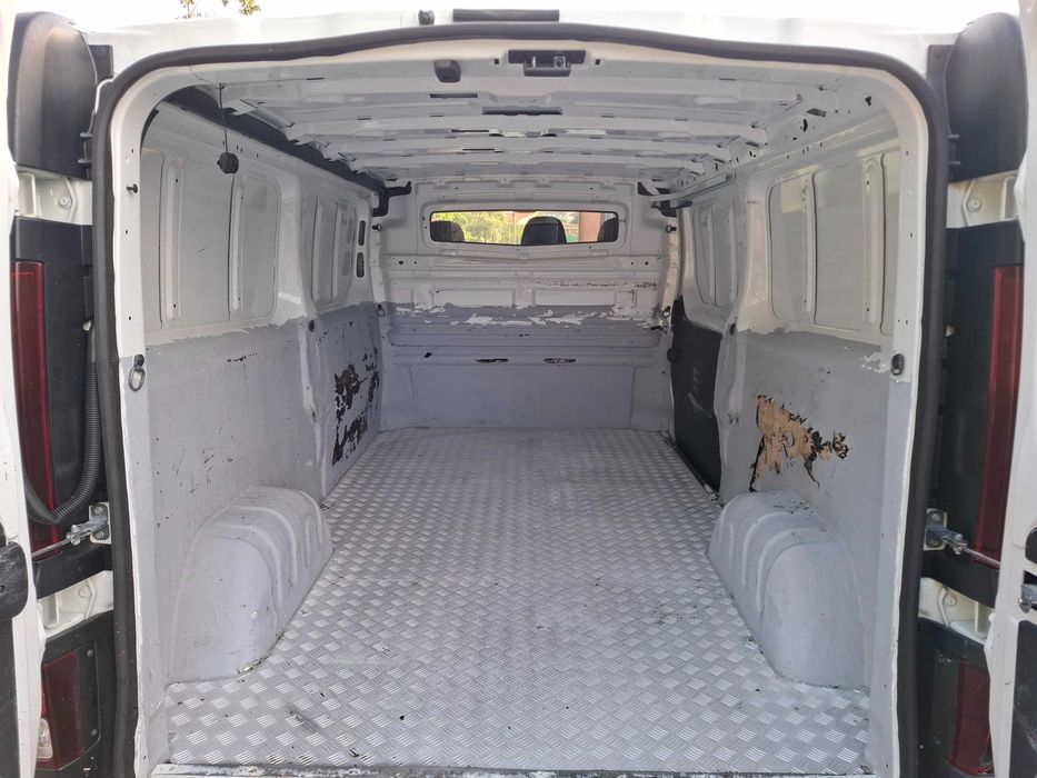 RENAULT TRAFIC 1.6 DCI 120CV LONGA MAXI NACIONAL DE 2019 (COM IVA DEDUTIVEL)