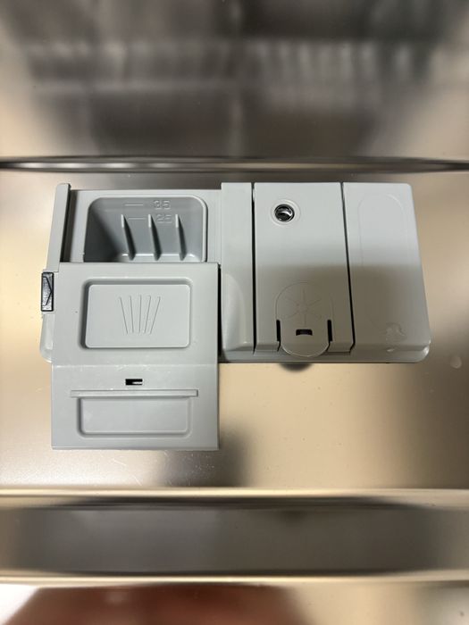 Maquina de lavar loiça indesit