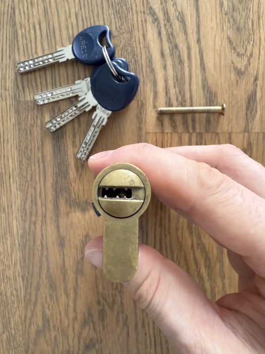 Цилиндр APECS 70Т (35*35Т) латунь