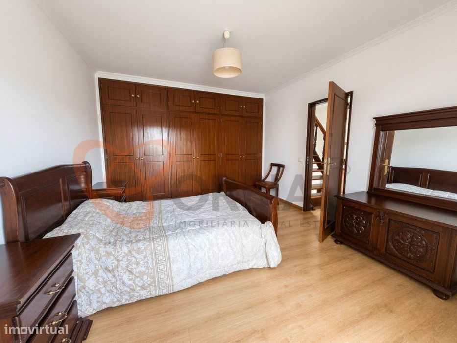 Moradia Geminada com 2 quartos para venda em Albufeira