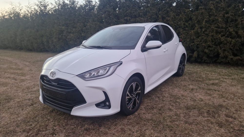 Toyota Yaris Hybryda! Niski przebieg, jak nowy! Zadbany! Kamera!