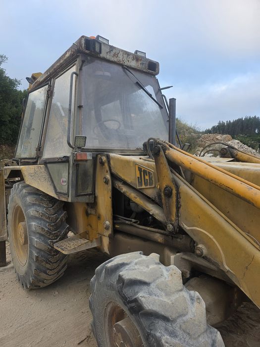 JCB 3cx Retoescavadora