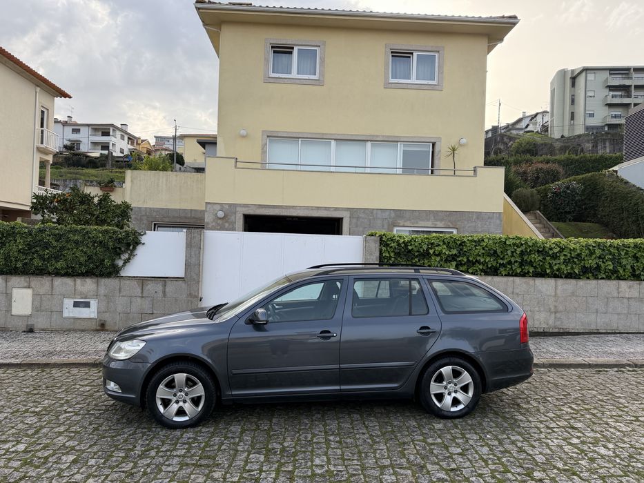 Skoda Octavia UM DONO Caixa Aut Nacional Poucos Km