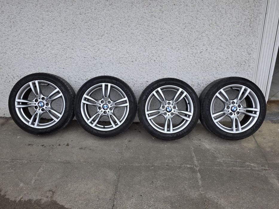 Jantes Originais BMW Pack M 18" com Pneus 225.45.18 + 255.40.18