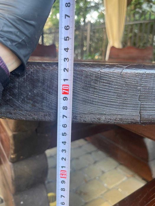 Altana ogrodowa, stół, krzesła i dodatki