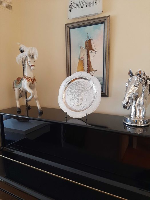 República Prato Prata de lei Diam. 34 cm.