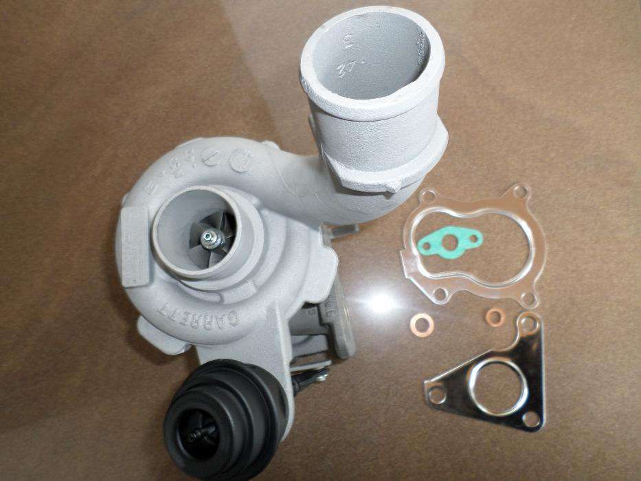Turbosprężarka Laguna Megane Scenic Trafic Opel Vivaro Volvo 1.9 dCi