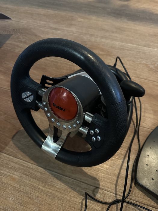 Ігровий руль Sven з педалями