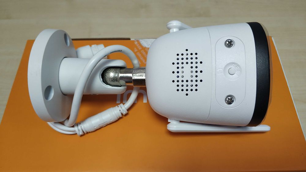 Imou Bullet 2 4MP (IPC-F42FEP) цилиндрическая IP видеокамера