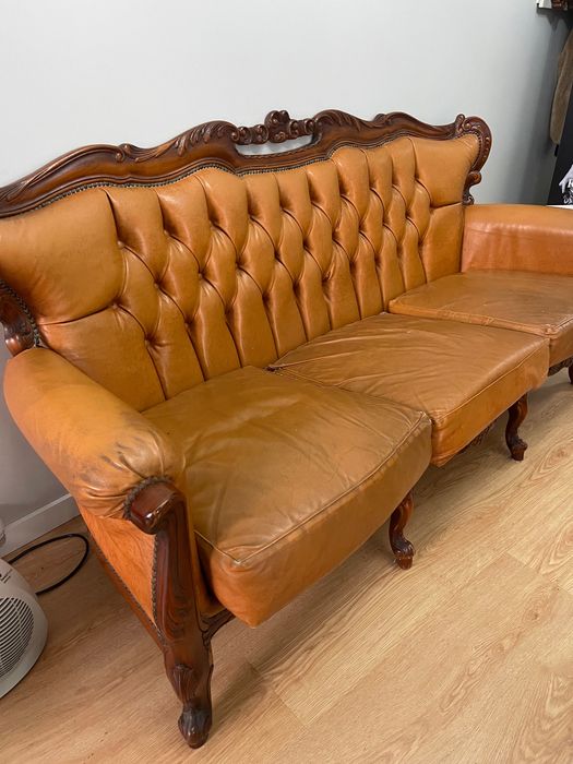 Vendo 2 sofás antigos