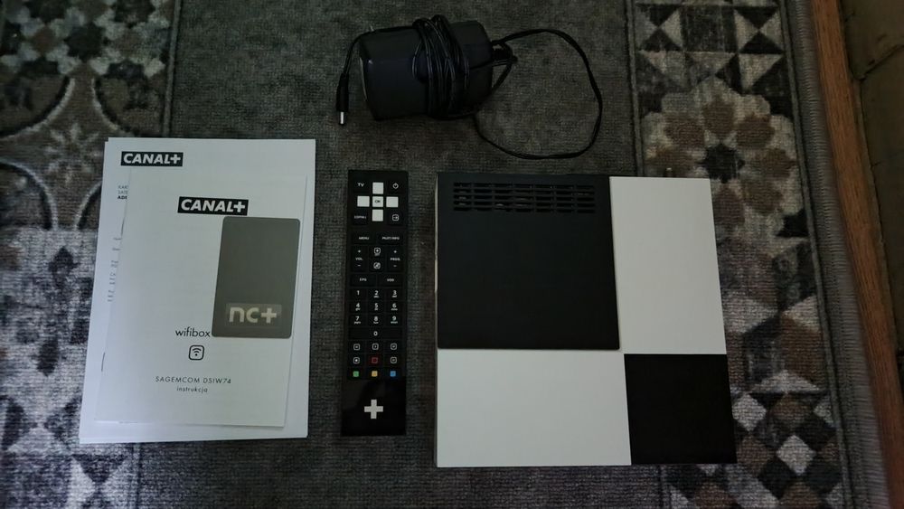 Dekoder Canal+ Wifibox+ dsiw74 satelitarny na własność tv na