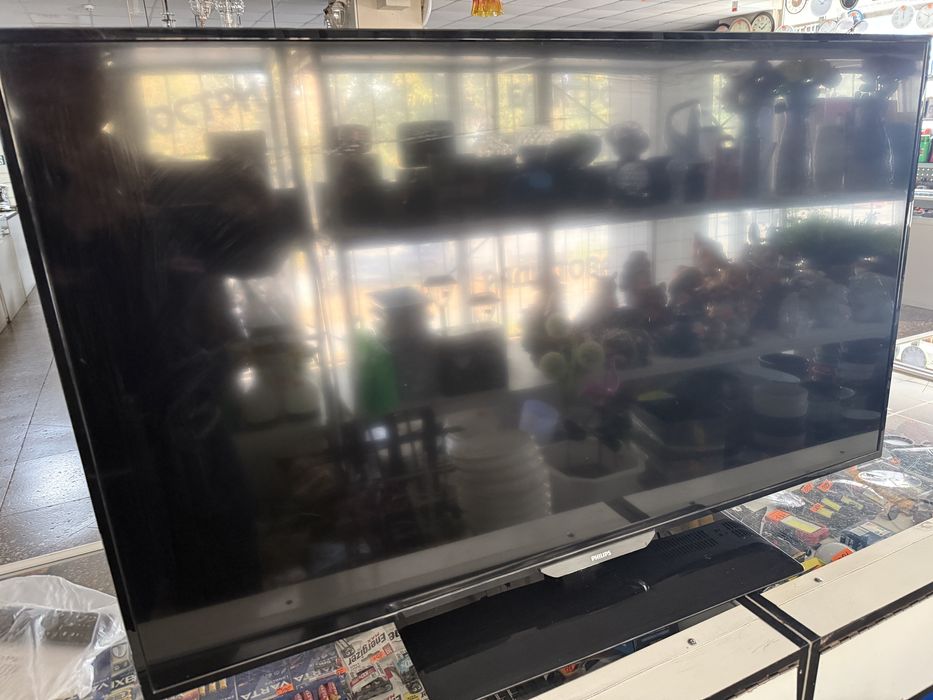 Телевізор Філіпс 50 дюймів не смарт.