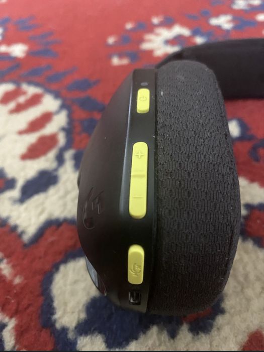 Навушники Logitech G435