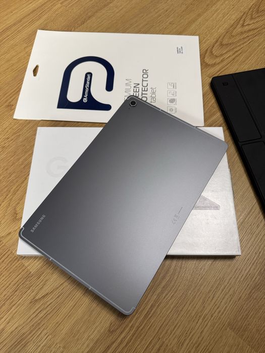 Samsung S10 FE+ 12/256 планшет новый запакованный