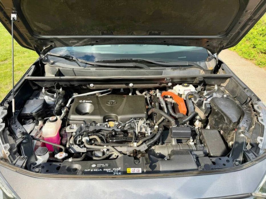 Toyota RAV4 Hybrid XSE      2021