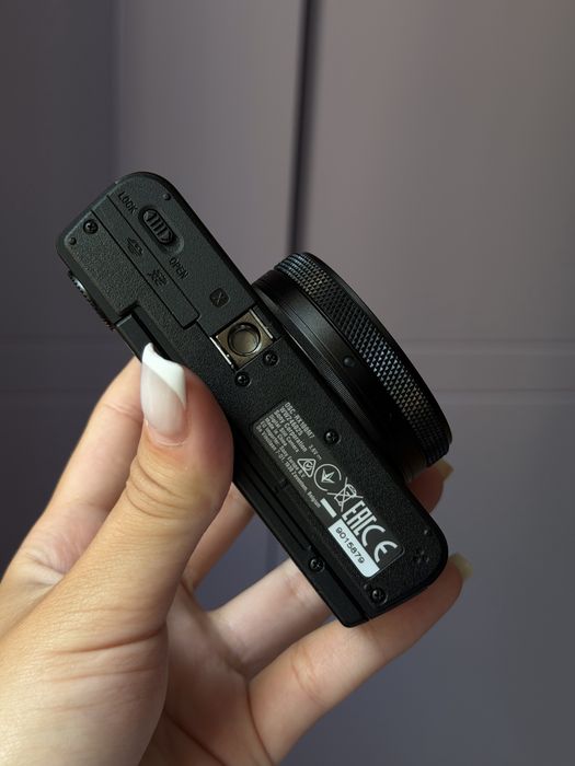 sony rx100 iii - купити цифрові фотокамери - Ціна на OLX.ua