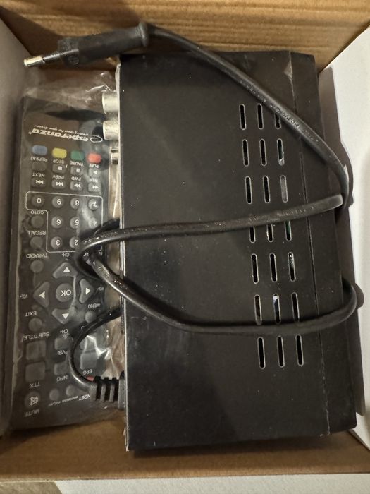 Dekoder Esperanza EV104 DVB-T  DVB-T2 Full HD