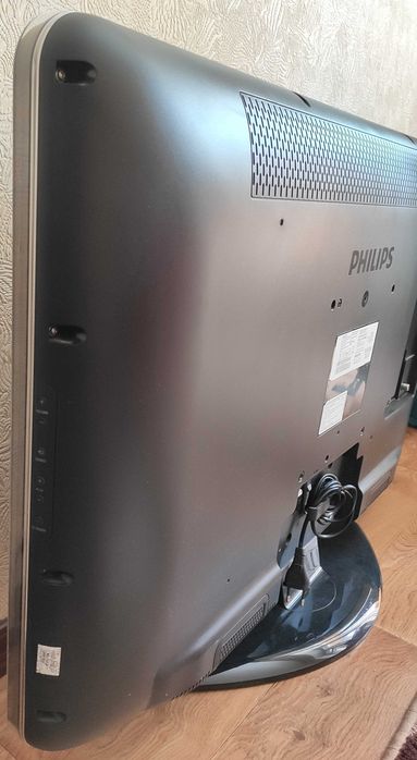 ЖК Телевизор Philips 37PFL5604H/12 рабочий