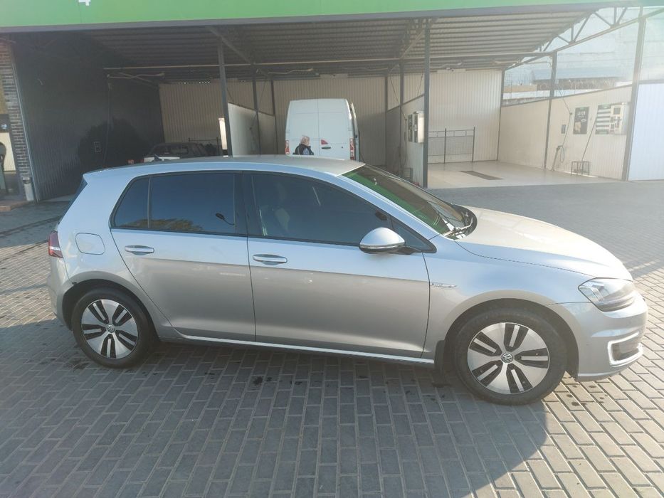 Аренда авто Е golf от  500 грн. В сутки