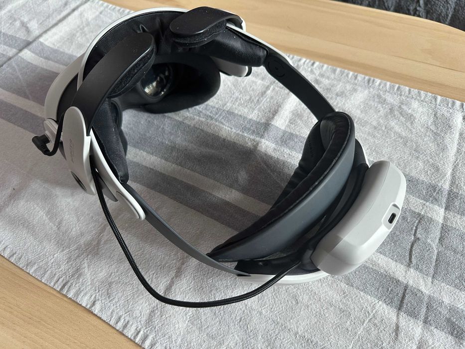 Meta Quest 3 128 + Bobo VR S3 Pro